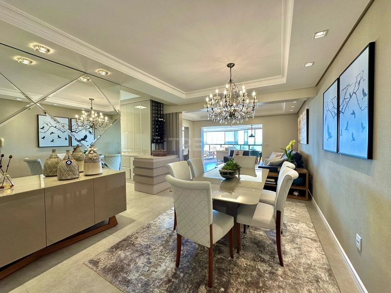 APARTAMENTO À VENDA COM SACADA DE FRENTE E VISTA INCRÍVEL PARA O MAR: 15ª foto da galeria de imagens do imóvel