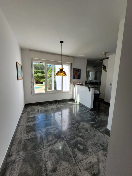 Excelente casa a beira mar de Atlântida: 4ª foto da galeria de imagens do imóvel