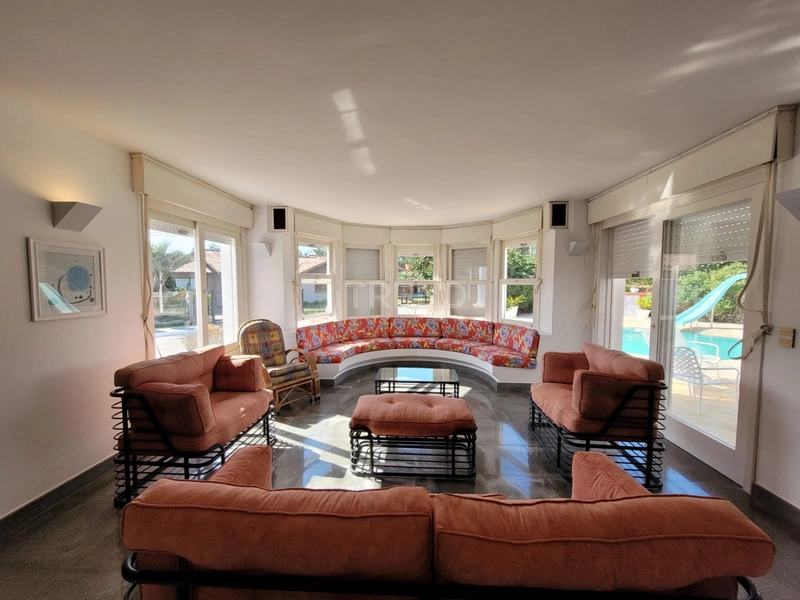 Excelente casa a beira mar de Atlântida: 11ª foto da galeria de imagens do imóvel