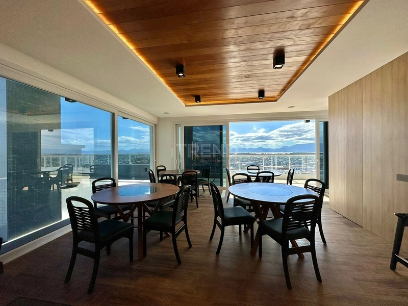 APARTAMENTO COM VARANDA FINAMENTE DECORADO: 8ª foto da galeria de imagens do imóvel