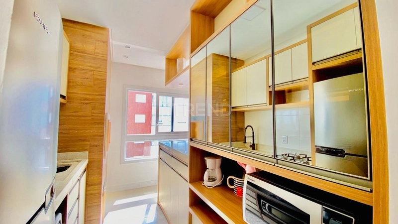 UM QUARTO MOBILIADO E DECORADO: 7ª foto da galeria de imagens do imóvel