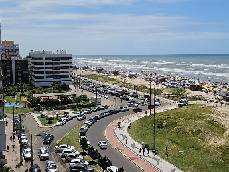Na avenida Beira Mar esquina com a Avenida Poti: 42ª foto da galeria de imagens do imóvel