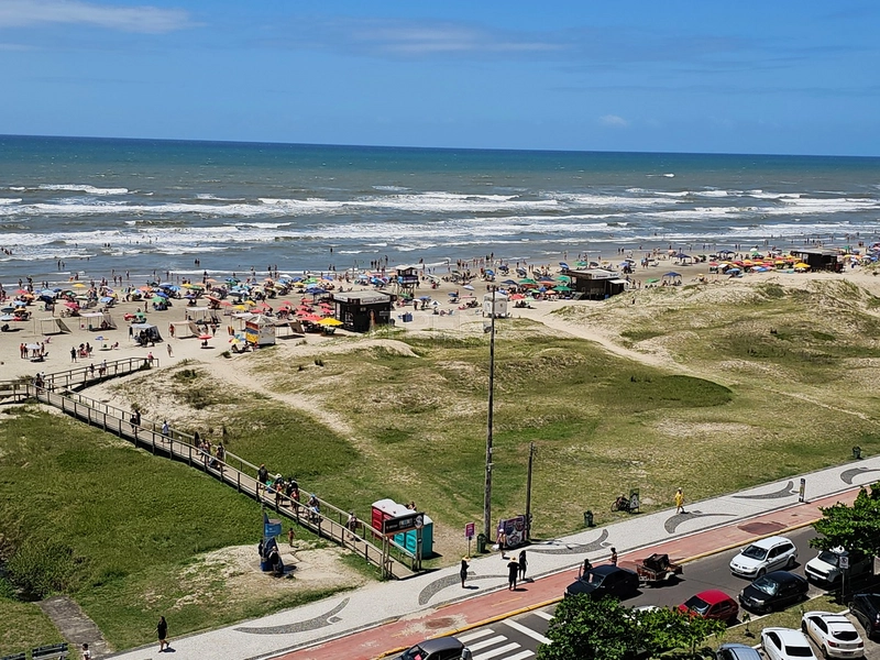 Na avenida Beira Mar esquina com a Avenida Poti: 7ª foto da galeria de imagens do imóvel
