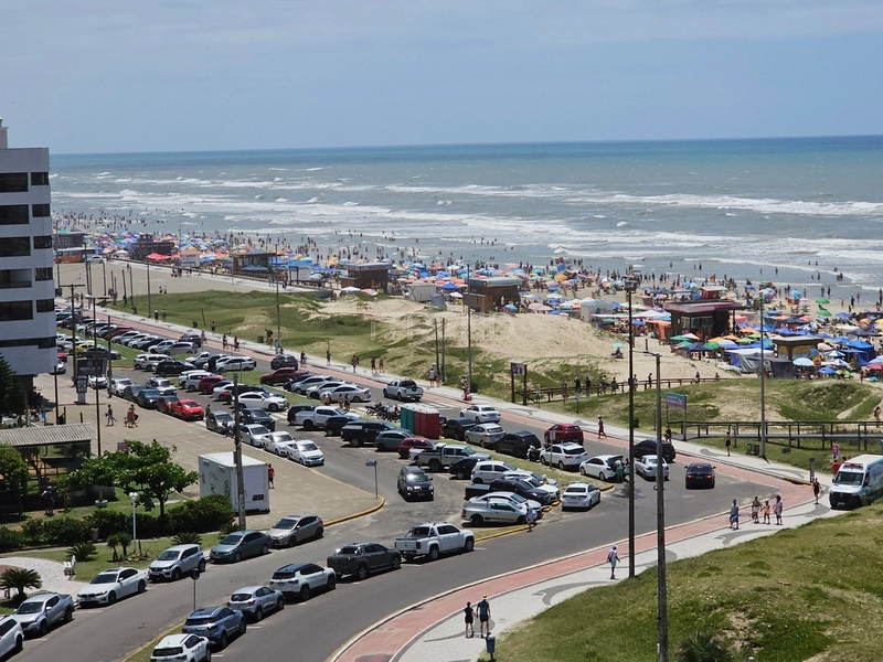 Na avenida Beira Mar esquina com a Avenida Poti: 48ª foto da galeria de imagens do imóvel