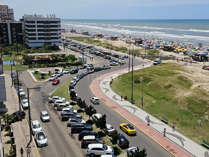 Na avenida Beira Mar esquina com a Avenida Poti: 36ª foto da galeria de imagens do imóvel