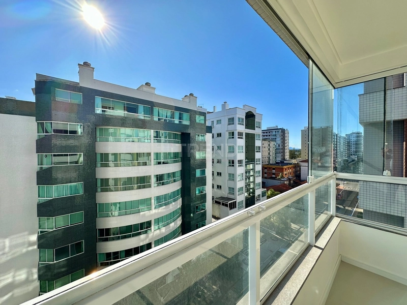 APARTAMENTO A VENDA : PRÓXIMO AO MAR: 1ª foto da galeria de imagens do imóvel