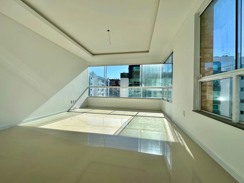 APARTAMENTO A VENDA : PRÓXIMO AO MAR: 4ª foto da galeria de imagens do imóvel