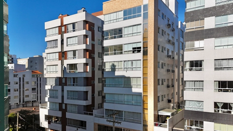 APARTAMENTO A VENDA : PRÓXIMO AO MAR: 2ª foto da galeria de imagens do imóvel
