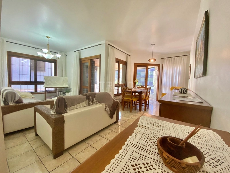 Apartamento com sacada de frente para avenida.: 8ª foto da galeria de imagens do imóvel