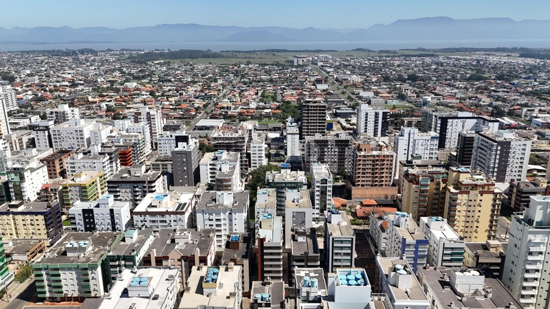 APARTAMENTO DE FRENTE MOBILIADO E DECORADO !: 2ª foto da galeria de imagens do imóvel