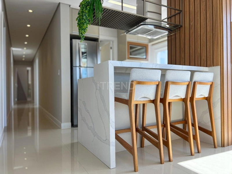 Apartamento mobiliado e decorado na Avenida mais valorizada de Capão!!: 28ª foto da galeria de imagens do imóvel