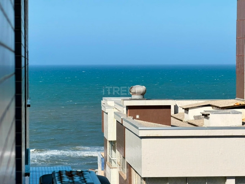VISTA MAR, UMA QUADRA DO MAR.