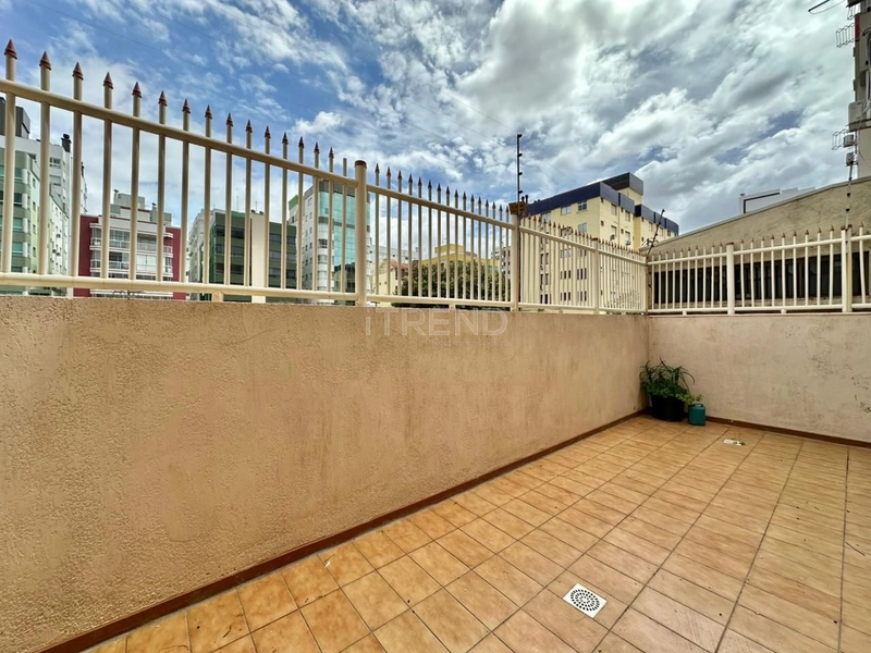 APARTAMENTO À VENDA COM TERRAÇO EM CAPÃO DA CANOA: 3ª foto da galeria de imagens do imóvel