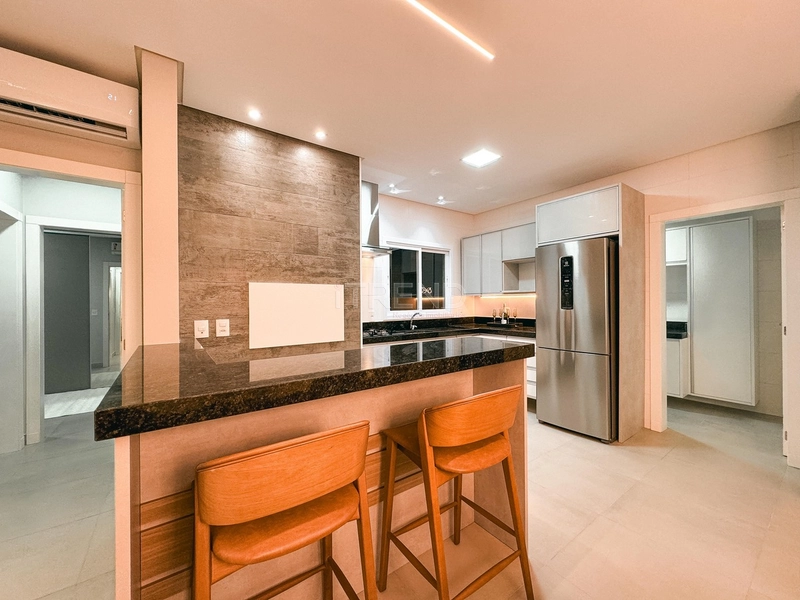 Belíssimo apartamento de frente, com amplo espaço interno.: 15ª foto da galeria de imagens do imóvel