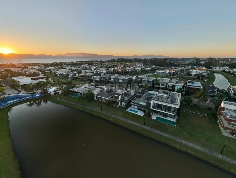 CAPÃO ILHAS RESORT CASA BEIRA LAGO À VENDA ATO + Saldo em 60X: 27ª foto da galeria de imagens do imóvel