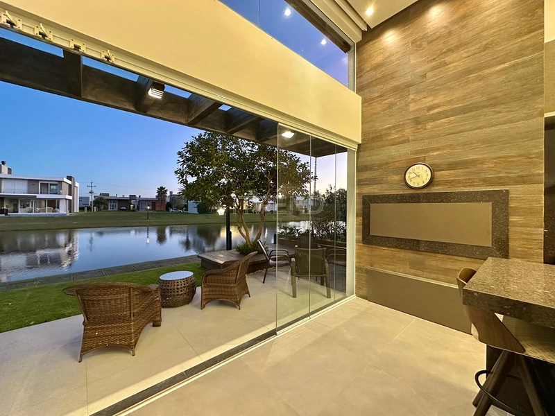 CAPÃO ILHAS RESORT CASA BEIRA LAGO À VENDA ATO + Saldo em 60X: 21ª foto da galeria de imagens do imóvel