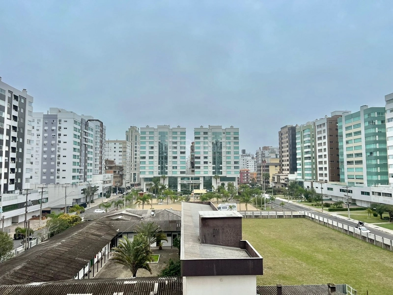 DE FRENTE PARA A PRAÇA ISRAELITA: 13ª foto da galeria de imagens do imóvel