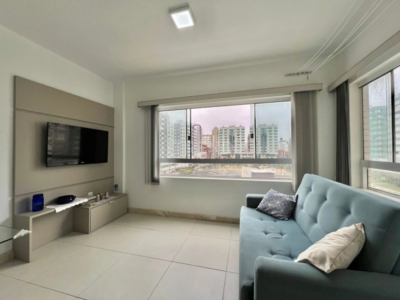 DE FRENTE PARA A PRAÇA ISRAELITA