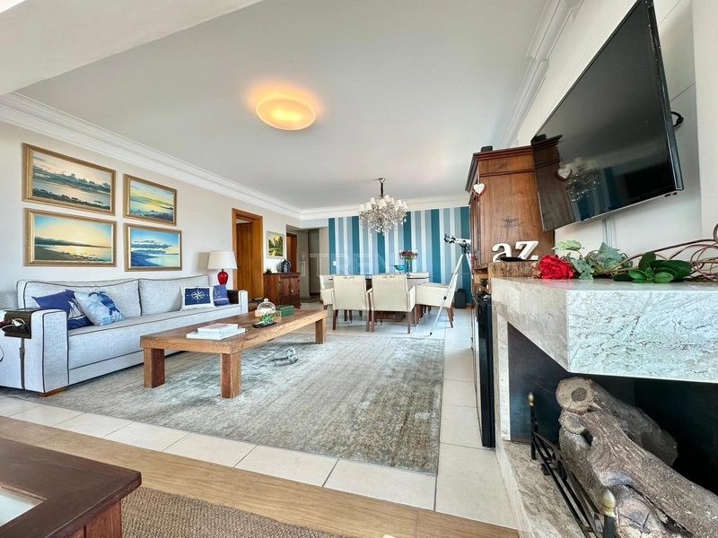 APARTAMENTO À VENDA COM VISTA PARA MAR E PRAÇA - RARIDADE: 12ª foto da galeria de imagens do imóvel