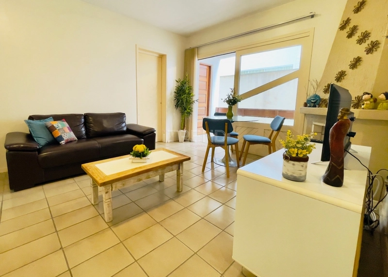 Apartamento 1 quarto com sacada de frente amplo em Capão da Canoa.: 9ª foto da galeria de imagens do imóvel