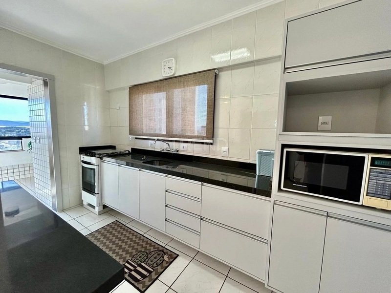 AMPLO APARTAMENTO A VENDA NA PRINCIPAL AVENIDA: 7ª foto da galeria de imagens do imóvel