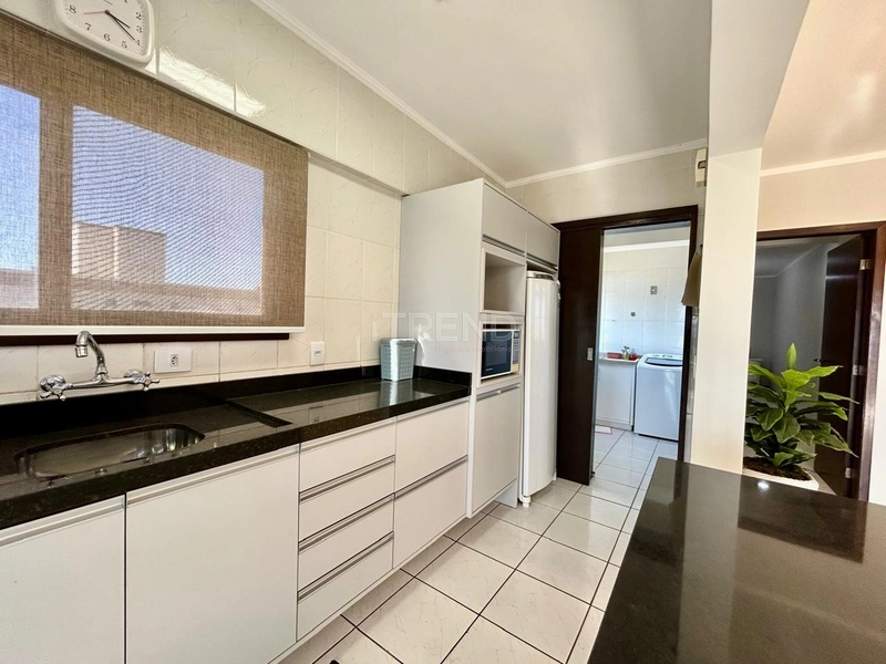 AMPLO APARTAMENTO A VENDA NA PRINCIPAL AVENIDA: 6ª foto da galeria de imagens do imóvel