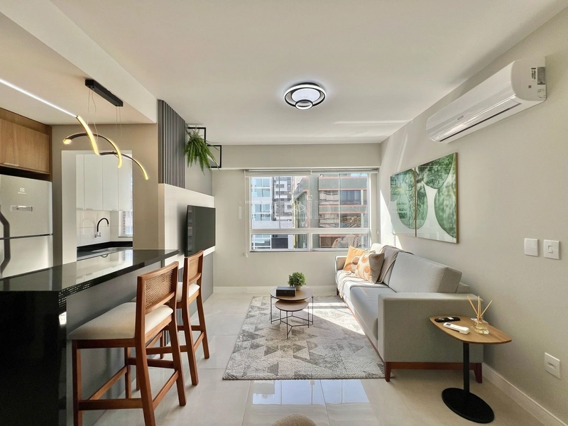 Apartamento de frente: 1ª foto da galeria de imagens do imóvel