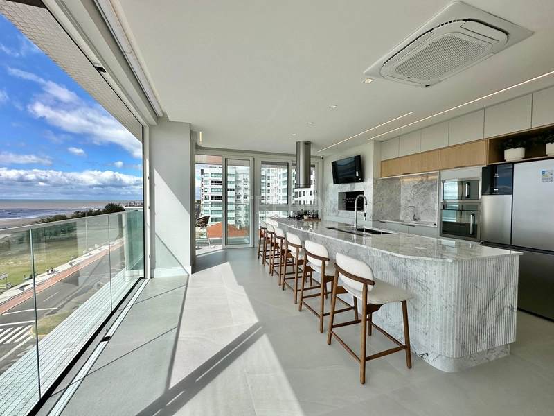 APARTAMENTO À VENDA COM VISTA FANTÁSTICA PARA O MAR: 11ª foto da galeria de imagens do imóvel
