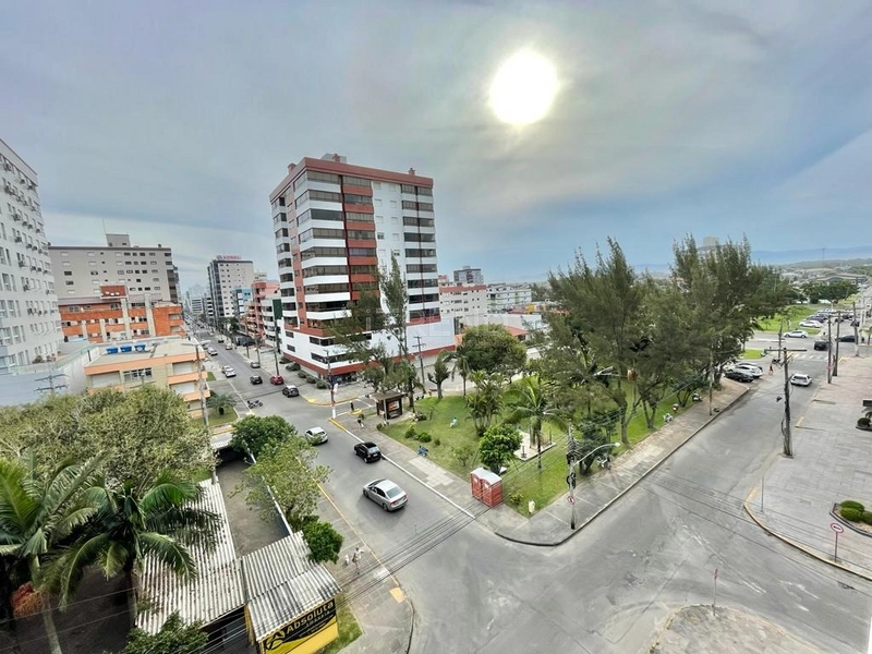 DE FRENTE PARA A PRAÇA: 5ª foto da galeria de imagens do imóvel