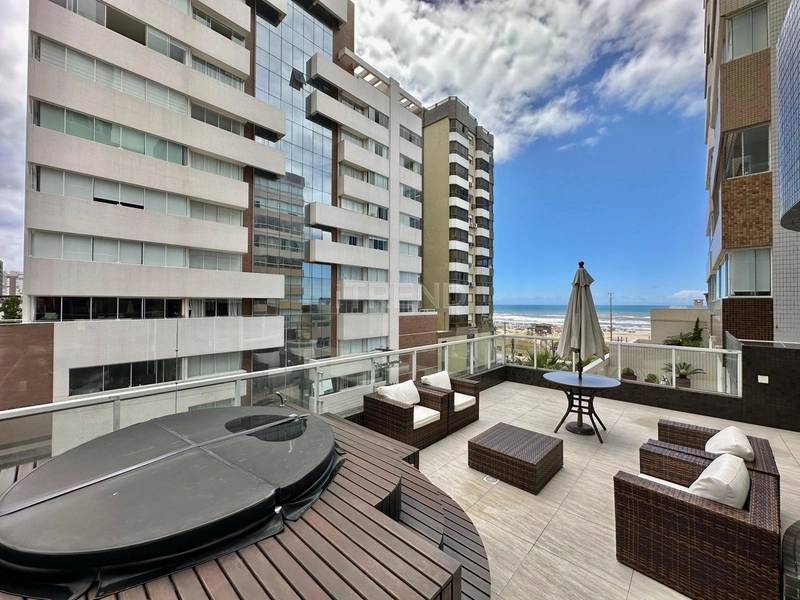 Amplo apartamento com terraço apenas uma quadra do mar: 9ª foto da galeria de imagens do imóvel