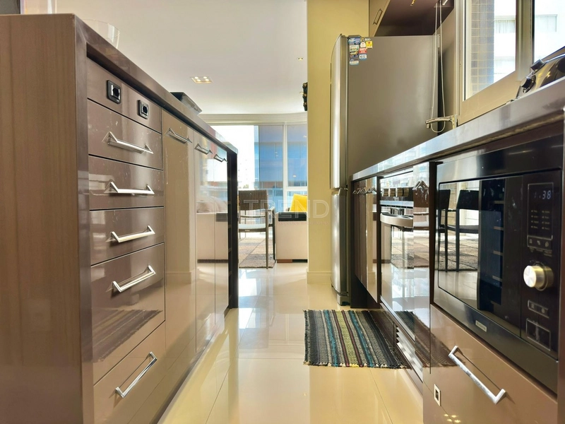 Amplo apartamento com terraço apenas uma quadra do mar: 31ª foto da galeria de imagens do imóvel