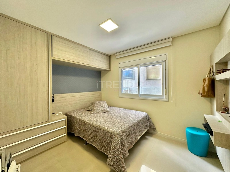 Amplo apartamento com terraço apenas uma quadra do mar: 39ª foto da galeria de imagens do imóvel