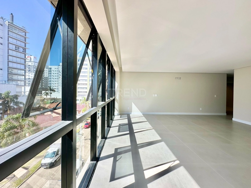 APARTAMENTO À VENDA EM CAPÃO DA CANOA: 2ª foto da galeria de imagens do imóvel