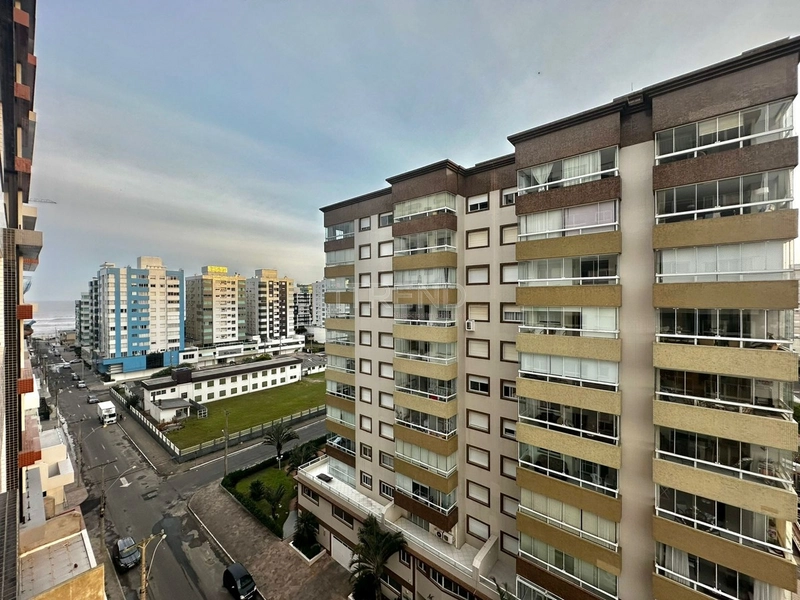 AMPLO APARTAMENTO DE FRENTE: 15ª foto da galeria de imagens do imóvel