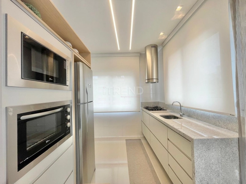 AMPLO APARTAMENTO DE FRENTE: 14ª foto da galeria de imagens do imóvel