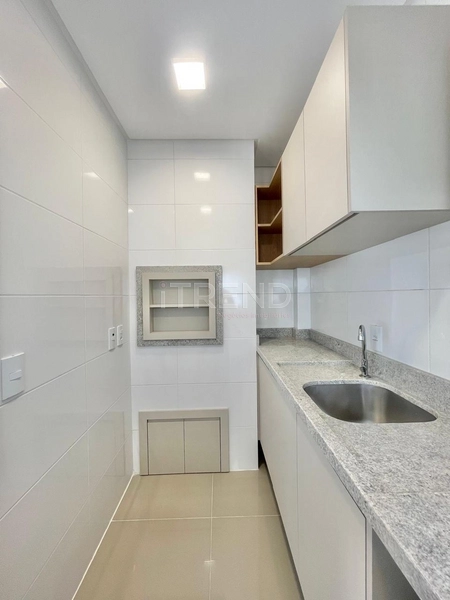 AMPLO APARTAMENTO DE FRENTE: 3ª foto da galeria de imagens do imóvel