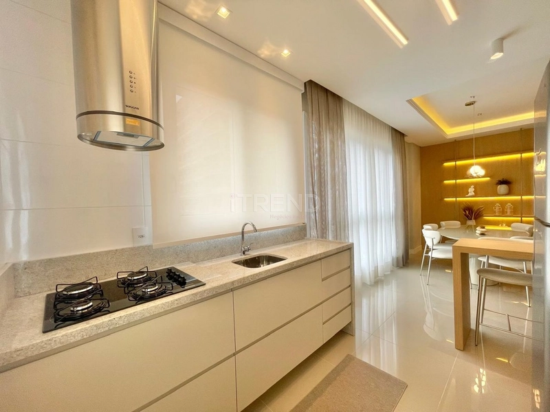AMPLO APARTAMENTO DE FRENTE: 15ª foto da galeria de imagens do imóvel