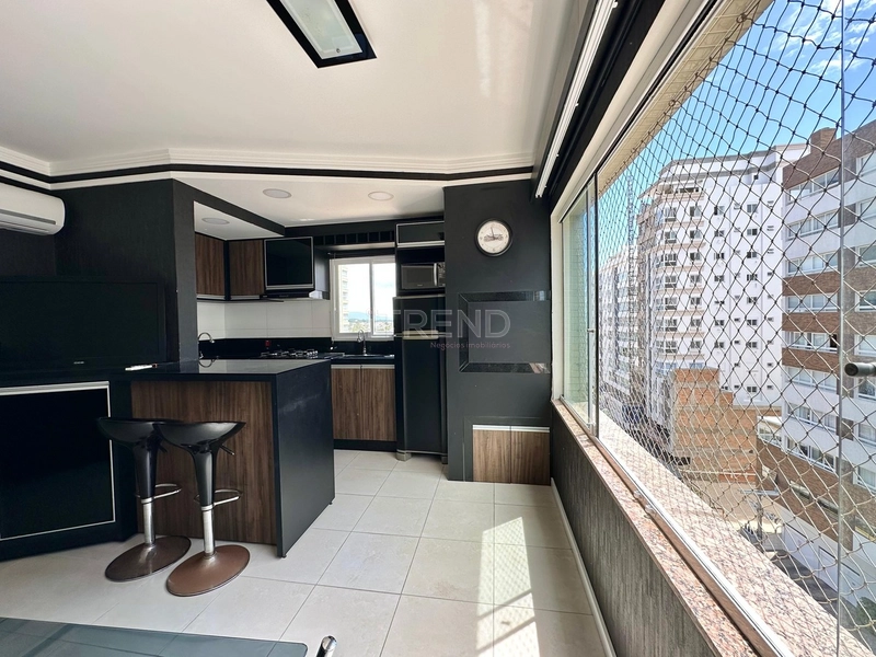 APARTAMENTO À VENDA  COM VISTA PARA O MAR: 1ª foto da galeria de imagens do imóvel