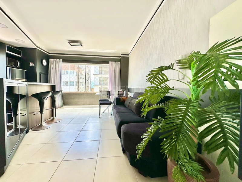 APARTAMENTO À VENDA  COM VISTA PARA O MAR: 2ª foto da galeria de imagens do imóvel