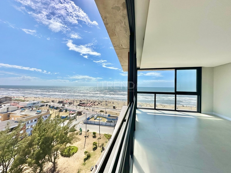 APARTAMENTO COM VISTA CINEMATOGRÁFICA PARA O MAR, SOL DA MANHÃ E INFRA: 1ª foto da galeria de imagens do imóvel