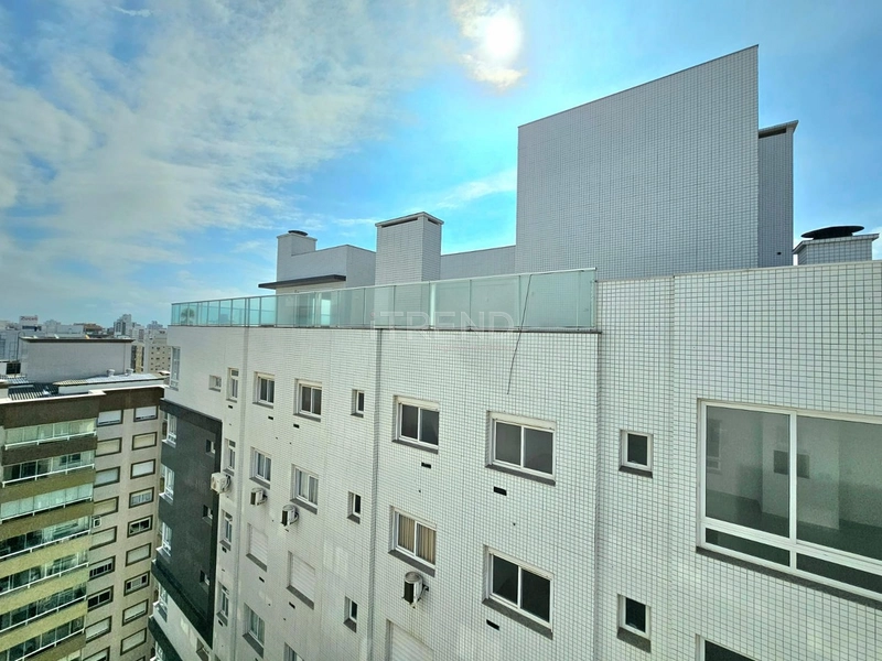 PRÉDIO DE ESQUINA COM ROOFTOP: 2ª foto da galeria de imagens do imóvel