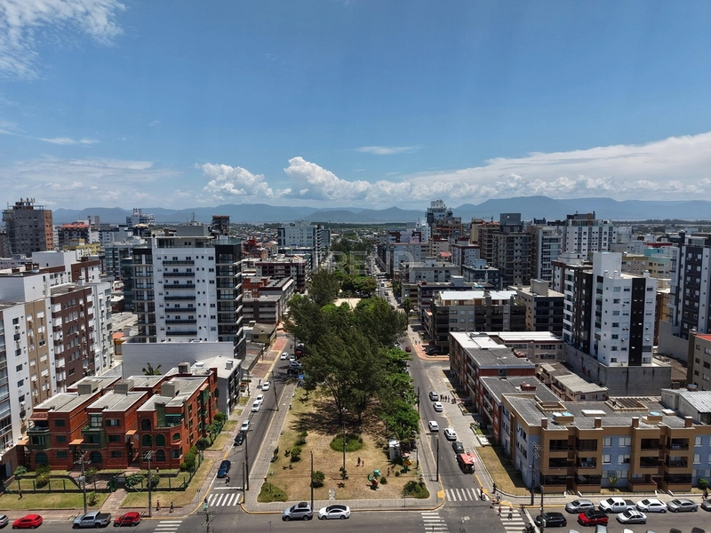 APARTAMENTO COM TERRAÇO, A POUCOS METROS DO MAR: 15ª foto da galeria de imagens do imóvel