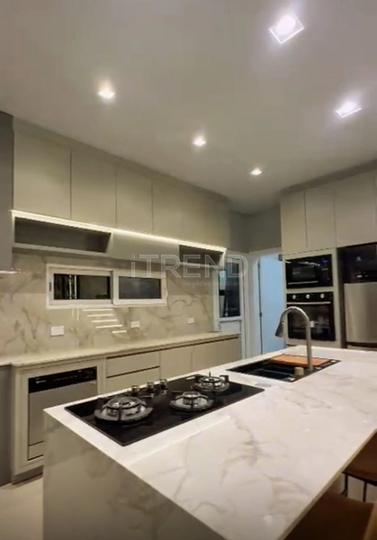 Linda Casa Em Condomínio!: 6ª foto da galeria de imagens do imóvel