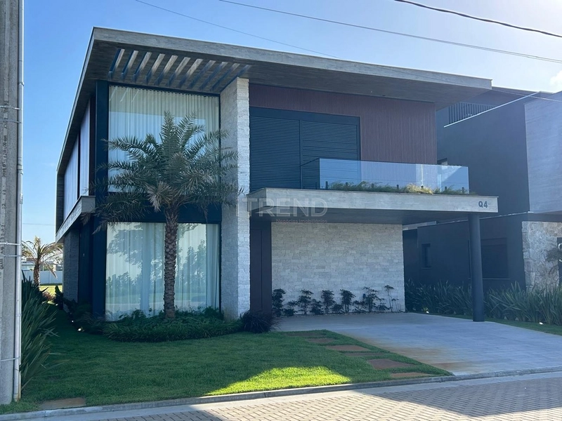 Sofisticação e exclusividade à beira do lago!: 2ª foto da galeria de imagens do imóvel