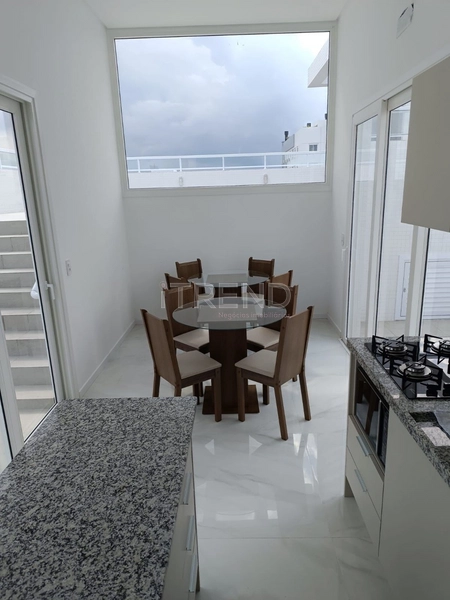 Apartamento junto a Praça Luiz Bassani em Capão da Canoa: 2ª foto da galeria de imagens do imóvel