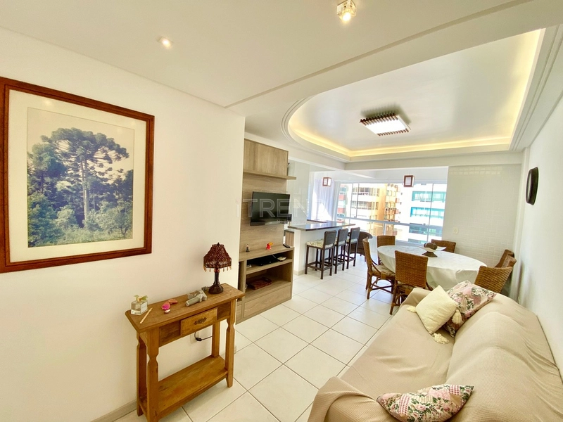 APARTAMENTO COM SACADA DE FRENTE E VISTA ETERNA MAR: 4ª foto da galeria de imagens do imóvel