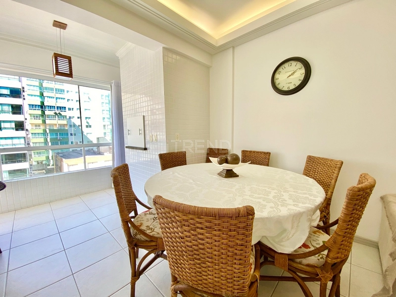 APARTAMENTO COM SACADA DE FRENTE E VISTA ETERNA MAR: 7ª foto da galeria de imagens do imóvel