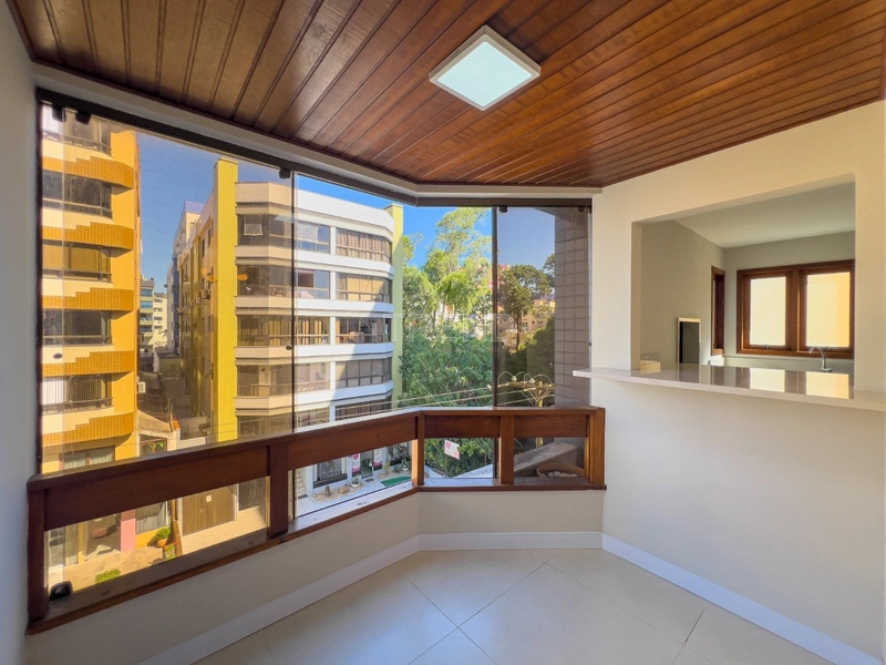 APARTAMENTO À VENDA! NO CORAÇÃO DA CIDADE!!  TODO REFORMADO: 1ª foto da galeria de imagens do imóvel