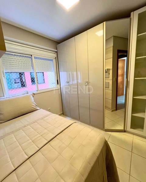 Apartamento ao lado de Praça: 14ª foto da galeria de imagens do imóvel