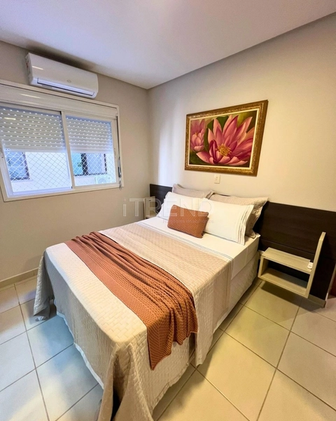 Apartamento ao lado de Praça: 15ª foto da galeria de imagens do imóvel